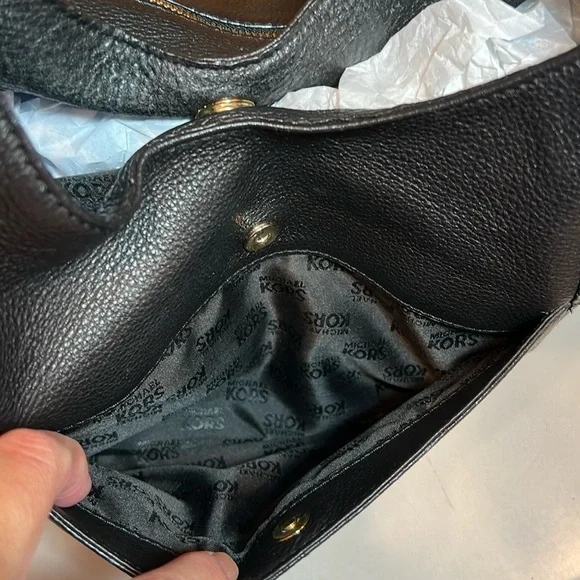 EUC Michael Kors tassel hobo black, pebble leather, satchel shoulder bag - Picture 7 of 17